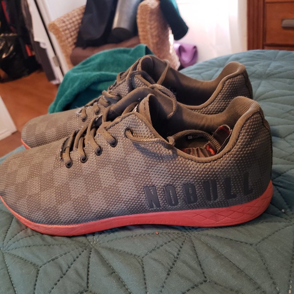 NOBULL MENS SHOES SIZE 14